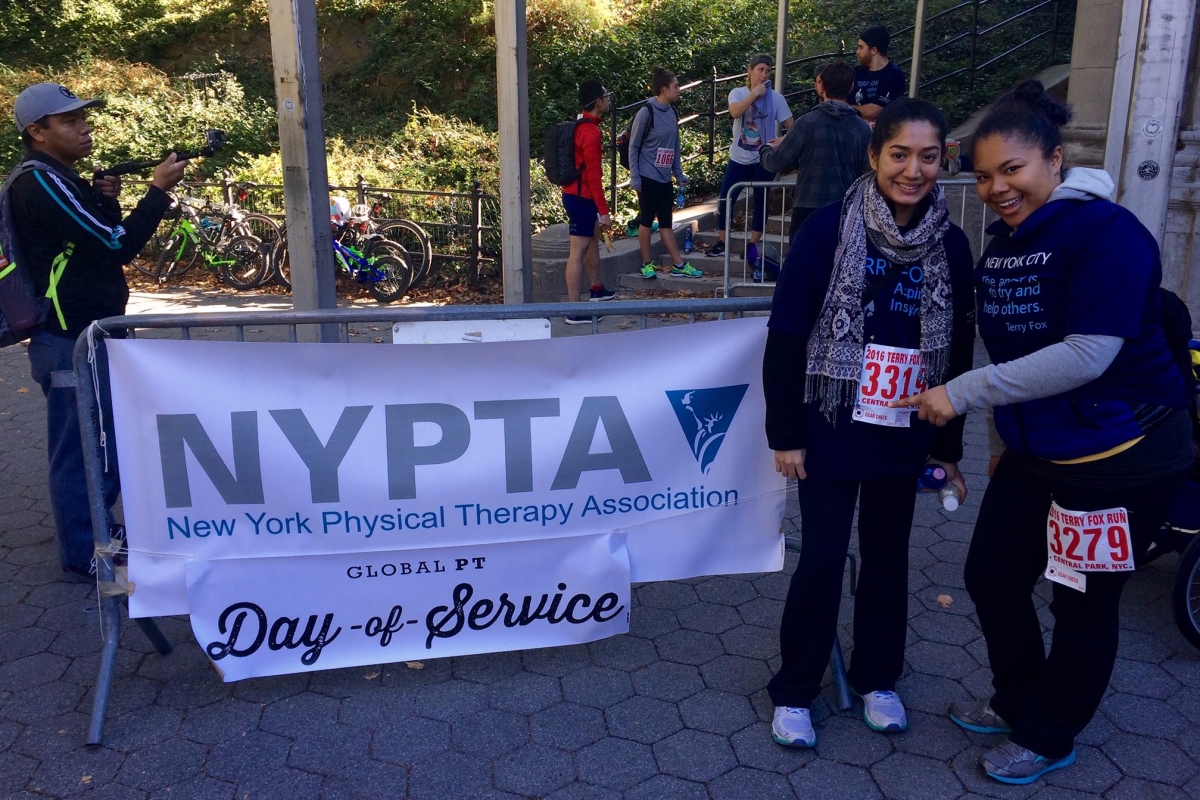 A SPEAR Physical Therapist volunteers for the New York Physical Therapy Association's Day of Service in Manhattan's Central Park