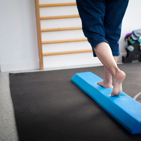 Physiotherapy: balance exercises for vestibular rehabilitation against vertigo and balance disorders, related to the inner ear.